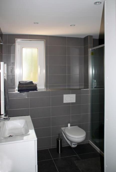 Appart Dans Maison 2 Km De La Plage Villeneuve-Loubet Exterior photo